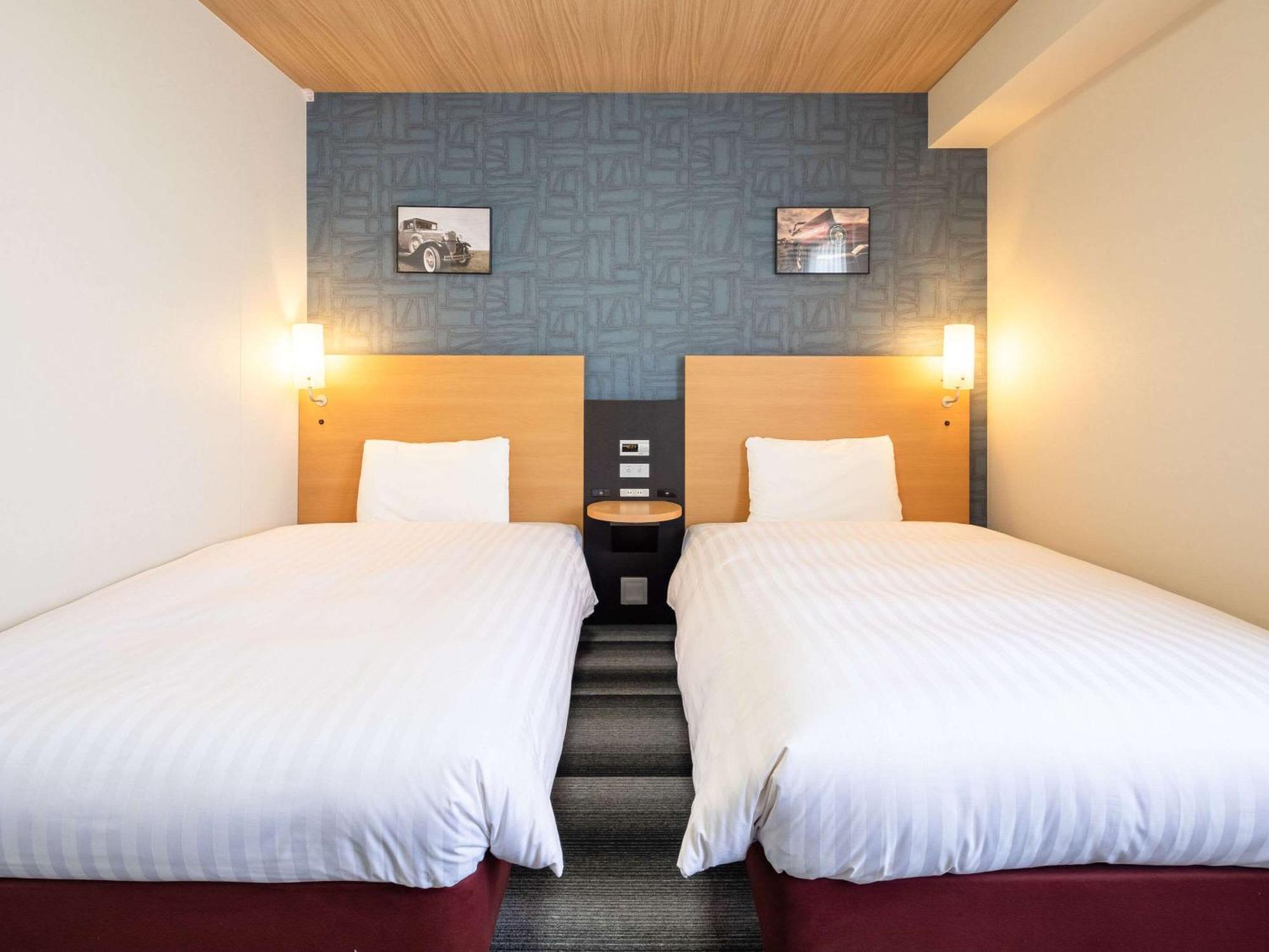 Comfort Hotel Кария Экстерьер фото
